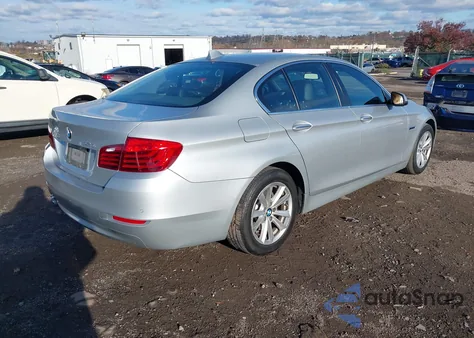 2015 BMW 528I xDrive из США, поврежденный, VIN WBA5A7C50FD628710